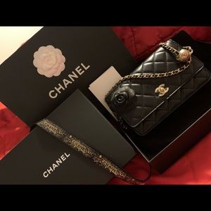 ❌ SOLD ❌ Authentic CHANEL Pearl Crush WOC